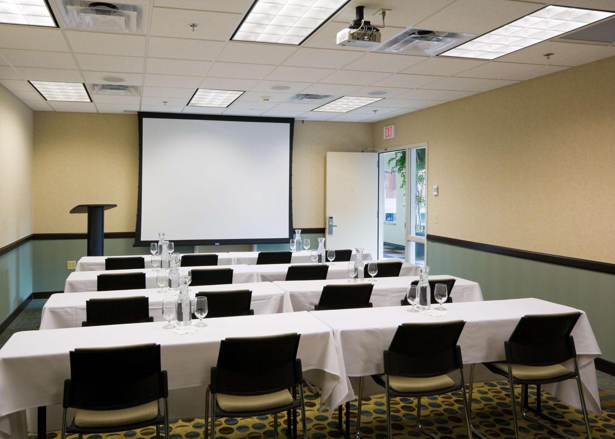 Hilton Garden Inn Mankato Downtown Ngoại thất bức ảnh
